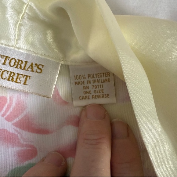 Vintage Victoria’s Secret Gold Label Satin Robe Tie Sleep Shirt One Size Floral - Picture 3 of 8